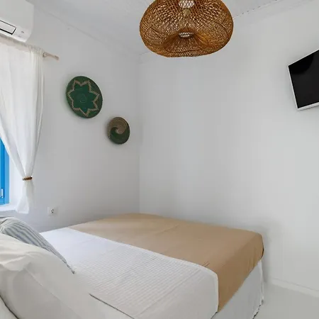 Maison Mariel Nyaraló *