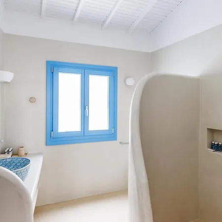 Maison Mariel Nyaraló *